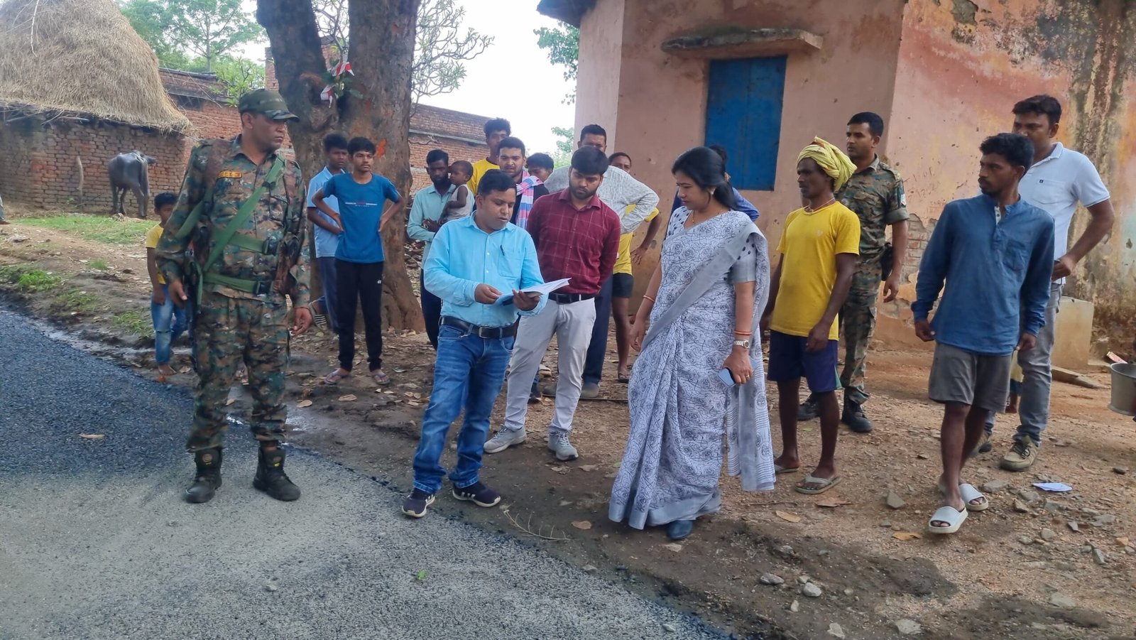 विधायक ममता देवी ने पथ सुदृढीकरण कार्य का निरीक्षण किया