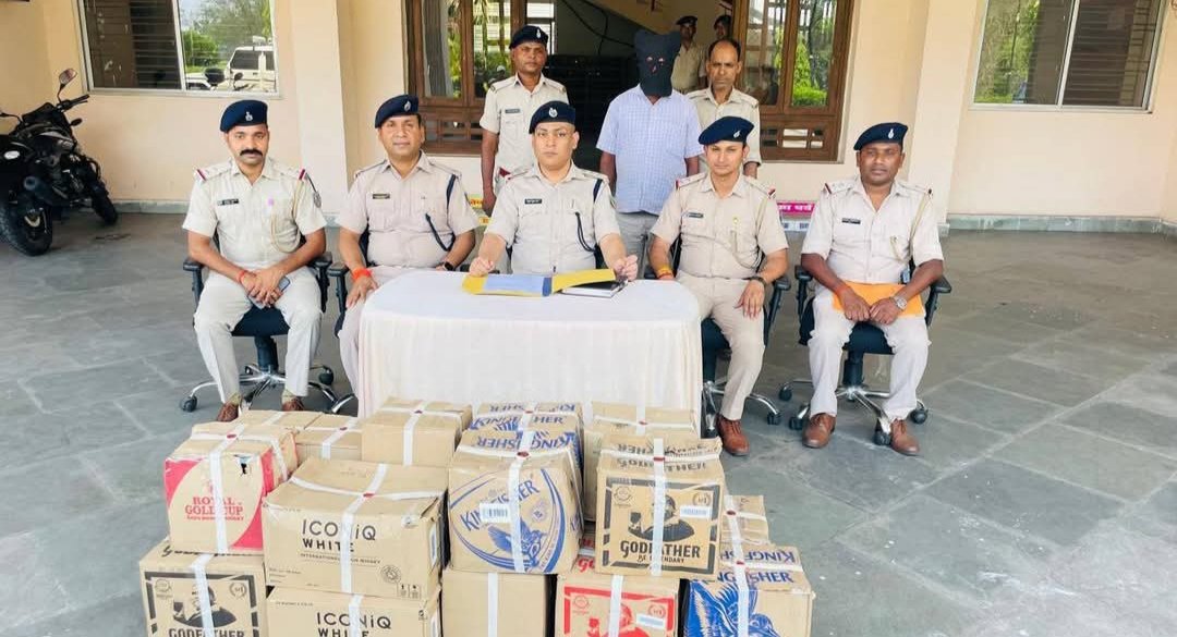 कुज्जू ओपी पुलिस ने बड़े पैमाने पर अवैध शराब बरामद किया