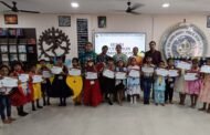 नन्हे-मुन्ने विद्यार्थियों द्वारा अंग्रेज़ी राइम्स व हिंदी काव्य पाठ का आयोजन
