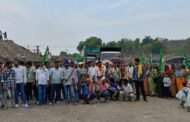 भुरकुंडा संगम आर ए माइनिंग आउटसोर्सिंग कंपनी में रैयत विस्थापितमोर्चा ने अपने विभिन्न मांगों को लेकर काम बंद कराया