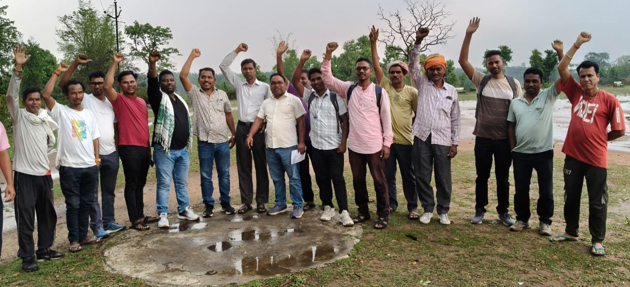 भुरकुंडा रोड सेल अविलम्ब चालू किया जाए नहीं तो आउटसोसिंग का काम बंद रखे