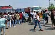 काम पर जा रहे युवक को ट्रेलर ने कुचला, मौत के बाद फूटा ग्रामीणों का गुस्सा