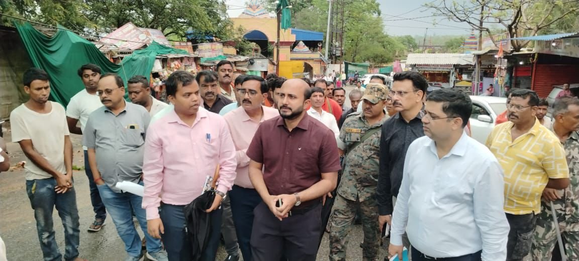 मां छिन्नमस्तिका मंदिर रजरप्पा के प्रस्तावित पुनर्विकास कार्यों को लेकर उपायुक्त ने किया स्थल निरीक्षण