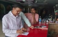 राजनंदिनी रेस्टोरेंट में हादसे के बाद निरीक्षण करने पहुंचे पतरातु सीओ 