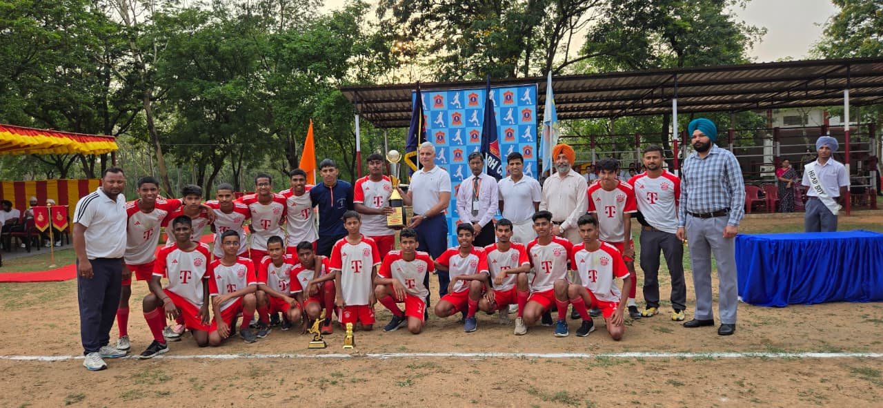 आर्मी पब्लिक स्कूल रामगढ़ कैंट में क्लस्टर-II जूनियर बॉयज फुटबॉल टूर्नामेंट संपन्न, दानापुर बना विजेता