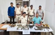 आरपीएफ पतरातू ने रेलवे की चोरी संपत्ति के साथ चोरों को किया गिरफ्तार
