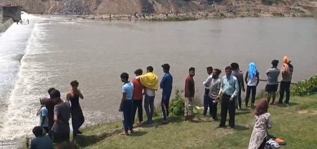 दामोदर नदी में नहाने गए तीन दोस्तों में से दो बच्चों की पानी में डूबने से मौत,एक बचा 