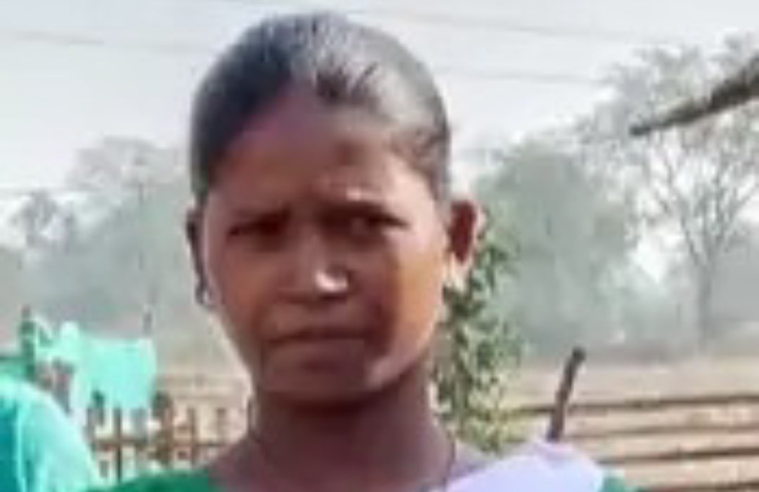 सरायकेला CHC में मोबाइल की रोशनी में डिलीवरी, मां-बच्चे की मौत