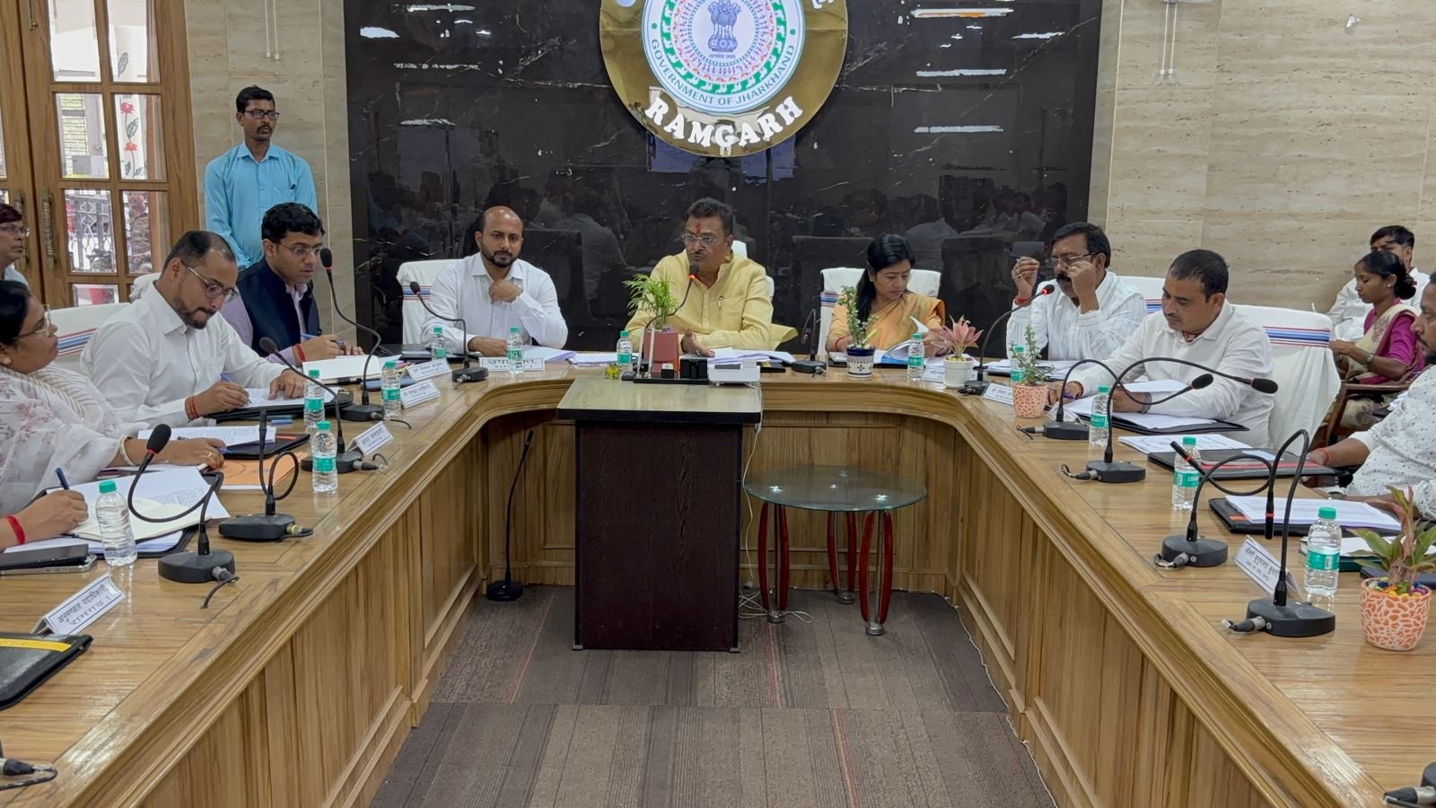 हजारीबाग सांसद की अध्यक्षता में दिशा की बैठक का हुआ आयोजन