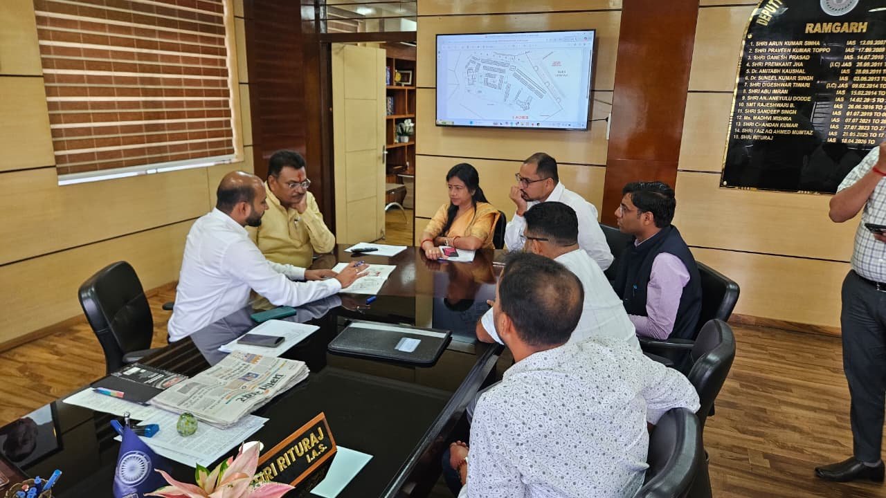 रजरप्पा में छिन्नमस्तिका मंदिर परिसर के विकास के मास्टर प्लान का सांसद ने किया रिव्यू