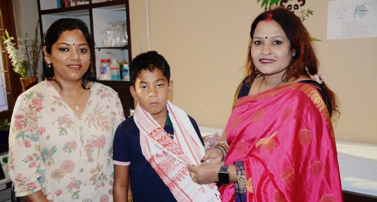 झारखंड लोजपा खेल एवं संस्कृति प्रकोष्ठ ने वर्ल्ड रिकॉर्डधारी बाल तैराक इशांक सिंह को किया सम्मानित