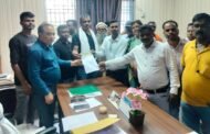 जेएलकेएम ने ओलावृष्टि से बर्बाद हुई फसल को लेकर सौंपा ज्ञापन