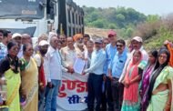 भुरकुंडा कोलियरी रोडसेल समिति ने पांच सूत्री मांगों को लेकर संगम खुली खदान पर किया धरना प्रदर्शन, सौपा मांगपत्र