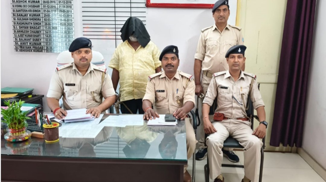 पतरातु पुलिस ने अपहरण और रंगदारी मामले में नामजद आरोपी को किया गिरफ्तार