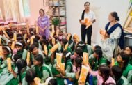 हजारीबाग यूथ विंग के नारी शक्ति अभियान के तहत मिडिल स्कूल कोर्रा में बालिकाओं के बीच सेनेटरी पैड वितरण