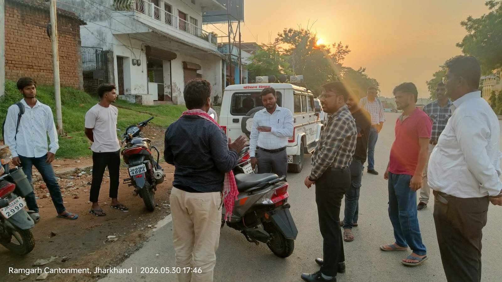रामगढ़ के पटेल चौक में चला दो पहिया वाहन जांच अभियान
