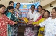 रामगढ़ में अंतरराष्ट्रीय योग दिवस पर महिलाओं ने किया सामूहिक योगाभ्यास 