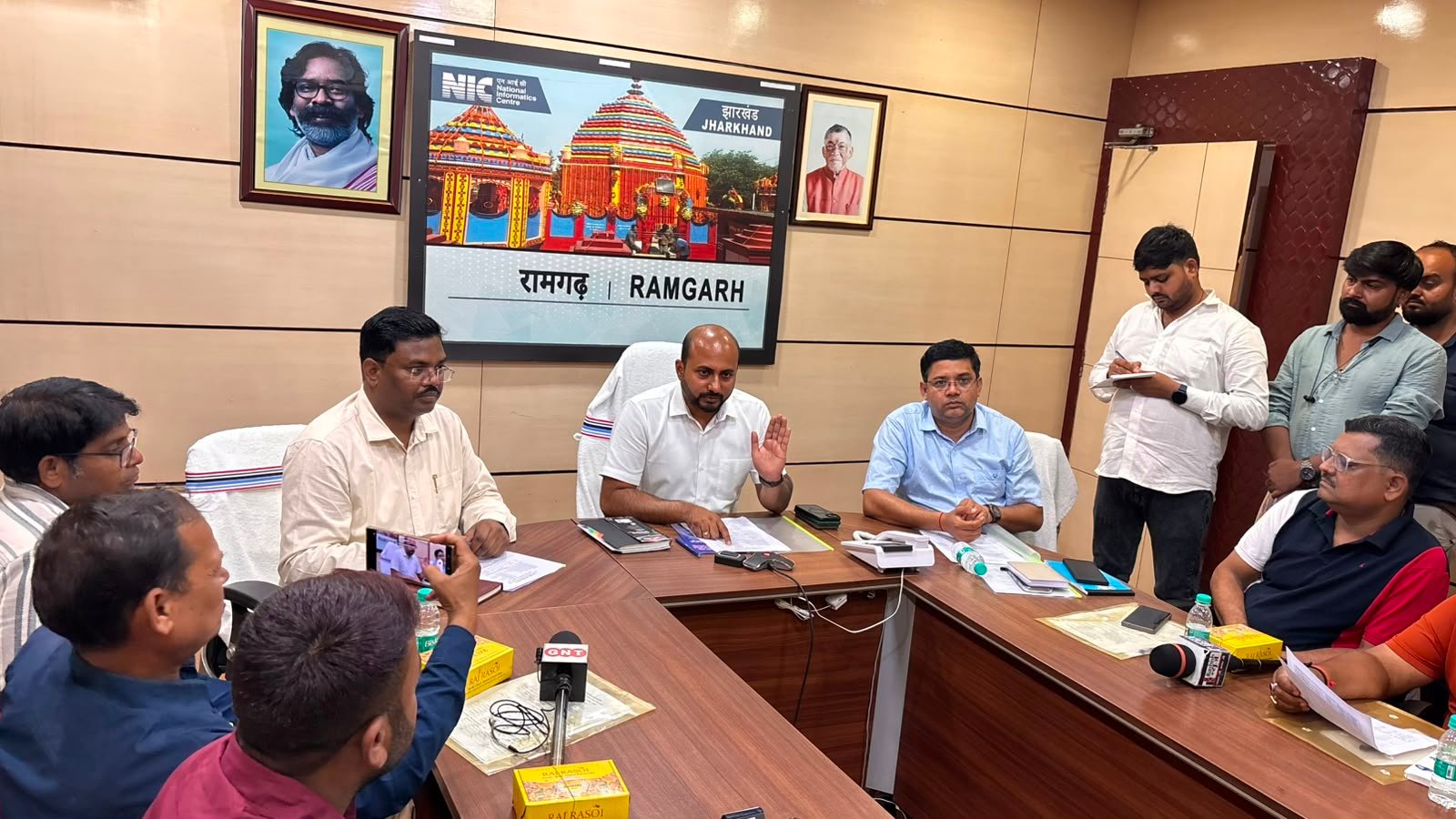 मतदाता सूची विशेष गहन पुनरीक्षण-2026 को लेकर उपायुक्त ने किया प्रेस वार्ता