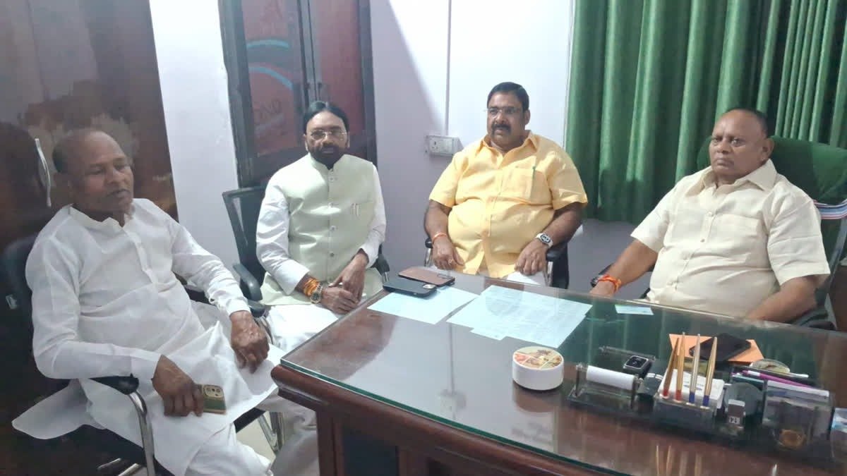 राज्यसभा चुनाव की हलचल के बीच राजद के चारों विधायक ने की बैठक
