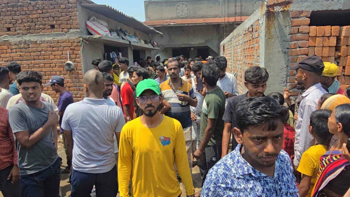 पिता ने अपनी तीन बेटियों को काट डाला,पूरे परिवार को खत्म करने का था इरादा