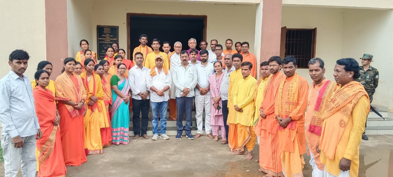 पतरातु में एकल श्री हरि संस्कार शिक्षा नव चैतन्य वर्ग का शुभारंभ