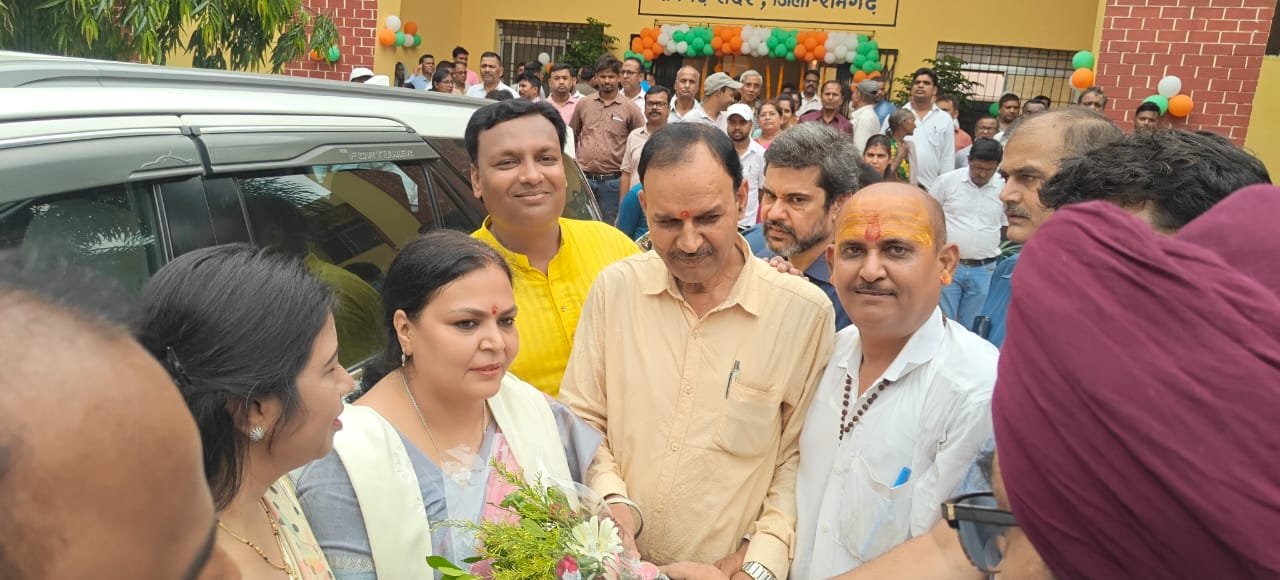 ग्रामीण विकास मंत्री दीपिका पांडेय का किया गया स्वागत