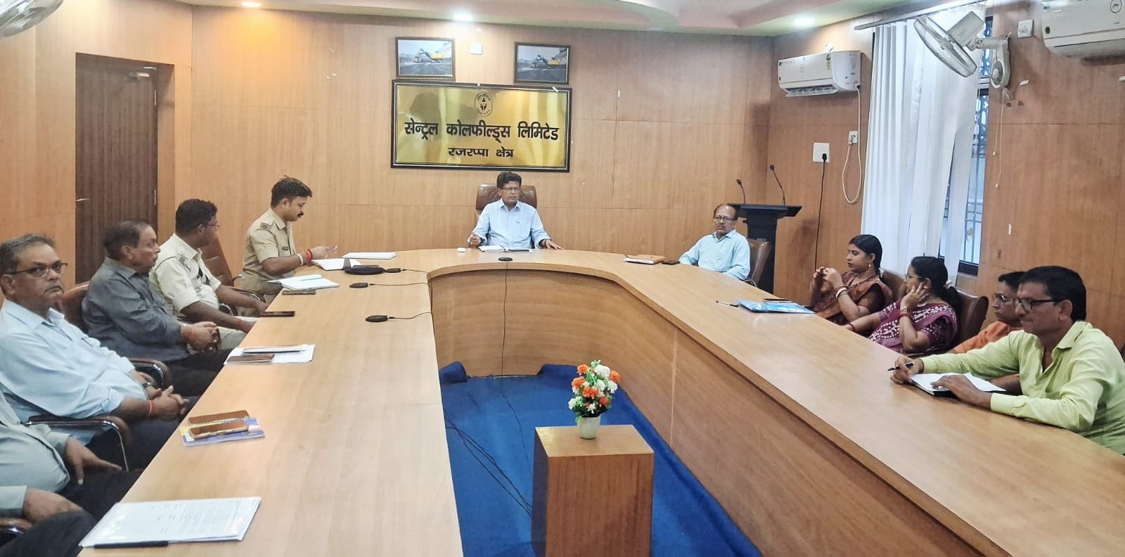सीसीएल रजरप्पा क्षेत्र में पुलिस प्रशासन व जनप्रतिनिधिगणों के साथ समन्वय बैठक संपन्न
