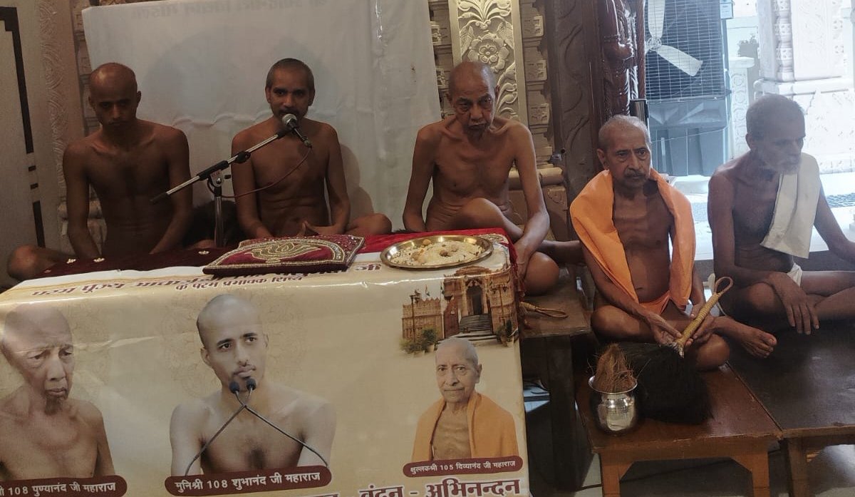 रामगढ़ जिनालय में हुआ मुनिसंघ का मंगल प्रवेश