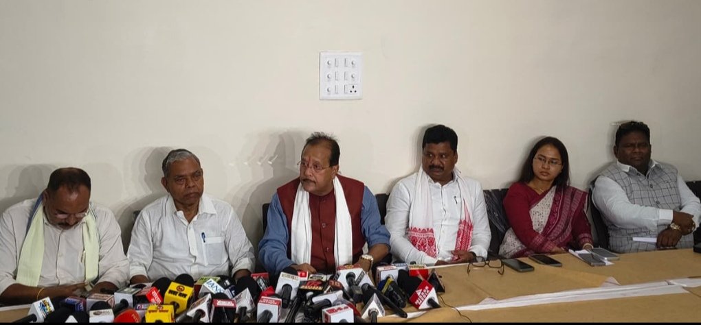 बैकफुट पर आई काँग्रेस, अब गठबंधन बचाने की कर रहे हैं दुहाई