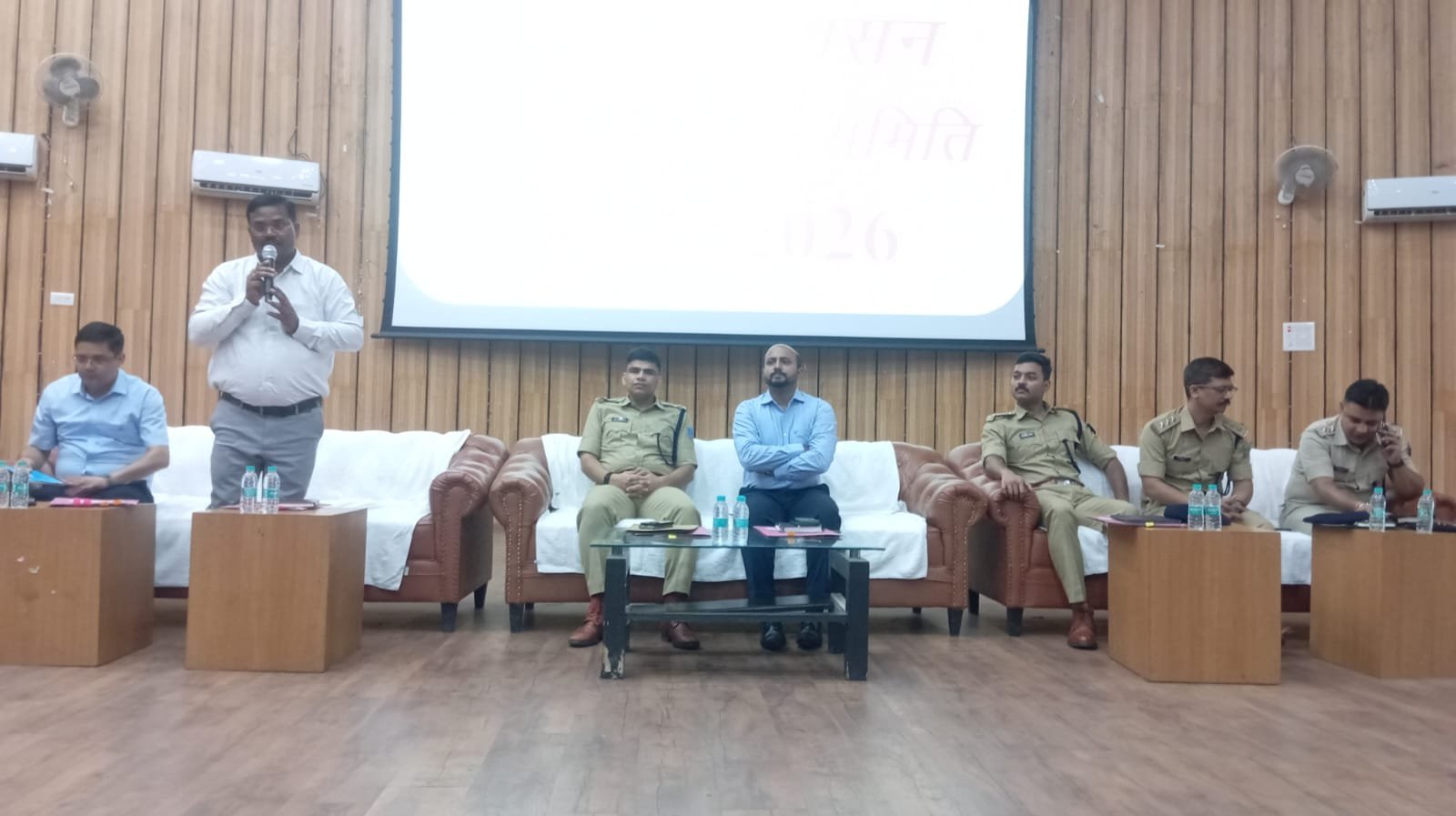 मोहर्रम पर्व के शांतिपूर्ण, सौहार्दपूर्ण एवं विधि-व्यवस्था के अनुरूप आयोजन को लेकर जिला स्तरीय शांति समिति की बैठक आयोजित