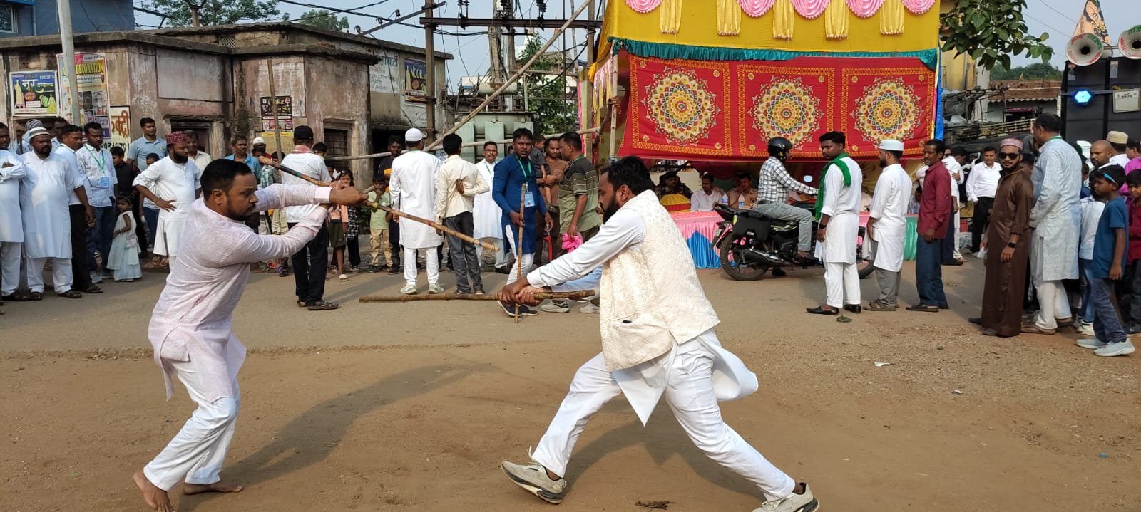 कुज्जू में मोहर्रम पर्व पर आस्था और कौशल का दिखा संगम