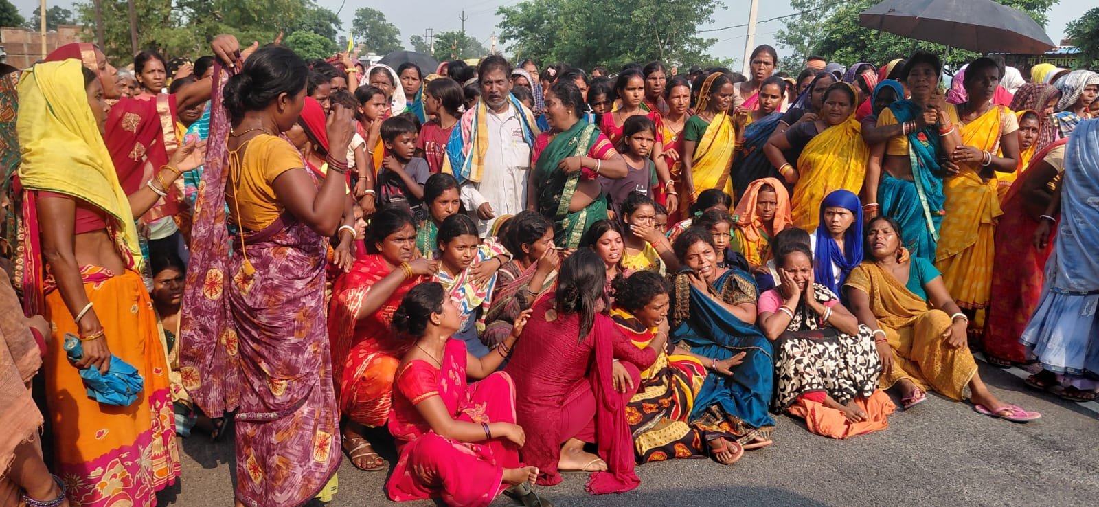 रामगढ़-बोकारो मार्ग पर बारलोंग के निकट सड़क दुर्घटना में आठ की मौत