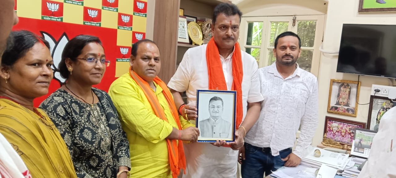 सांसद मनीष जायसवाल से मिला भाजपा प्रतिनिधिमंडल