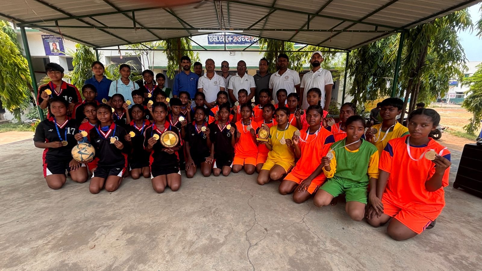 उत्क्रमित उच्च विद्यालय बरघुटवा की टीम बनी प्रखंड स्तरीय सुब्रतो कप की विजेता