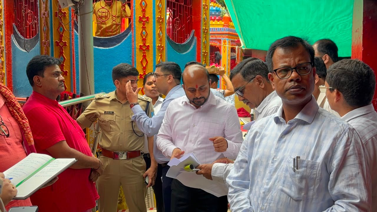 माननीय उच्च न्यायालय एवं झारखंड सरकार के दिशा-निर्देशानुसार रजरप्पा मंदिर परिसर के पुनर्विकास, सुरक्षा व्यवस्था व जन-सुविधाओं को लेकर स्थल निरीक्षण