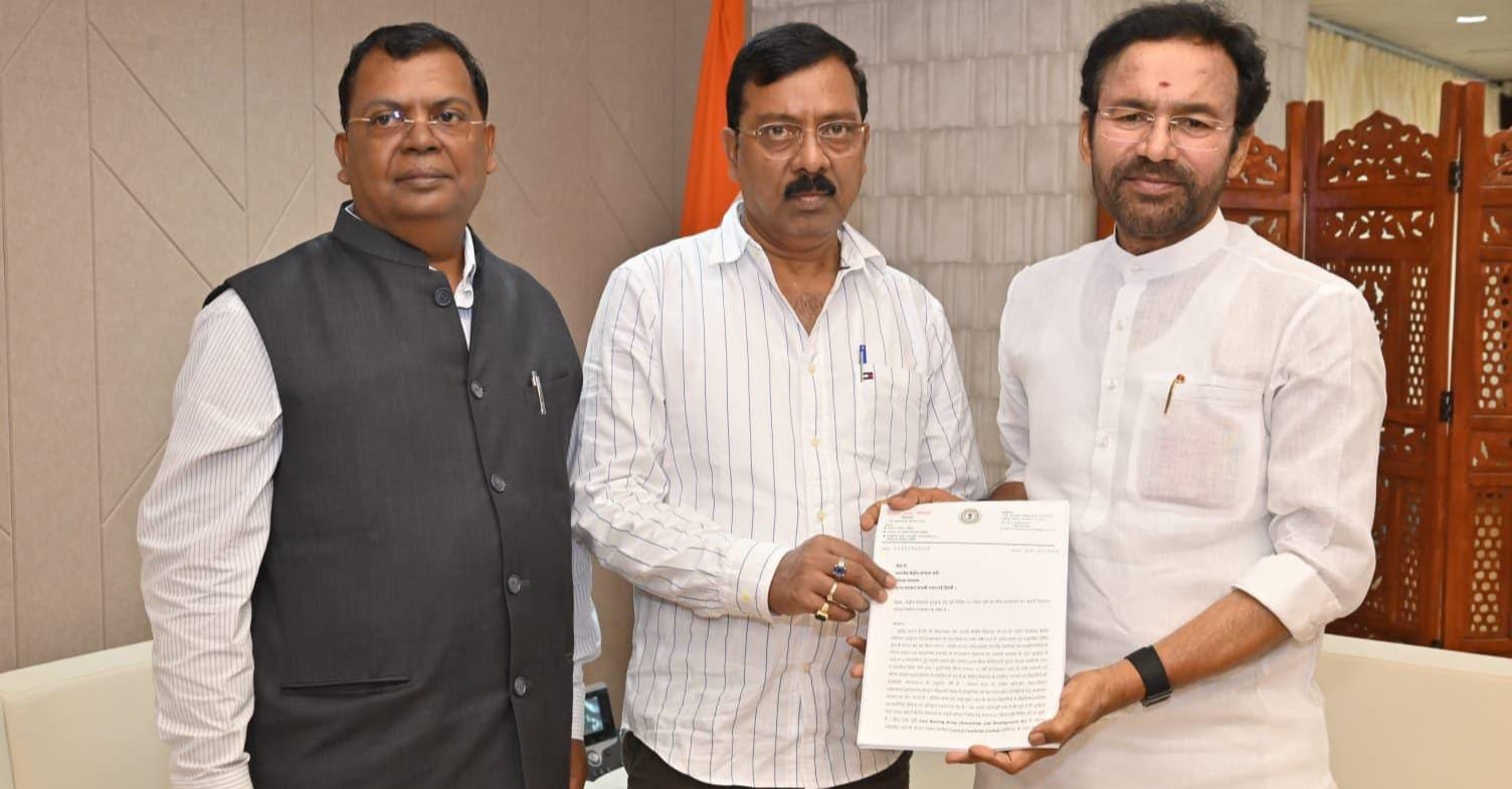 जल्द बनेगा भुरकुंडा में केंद्रीय विद्यालय,केंद्रीय कोयला मंत्री से मिले विधायक