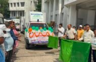 एफएमडी मुक्त रामगढ़ अभियान के तहत वैक्सीनेशन वाहन को हरी झंडी दिखाकर उपायुक्त ने किया रवाना
