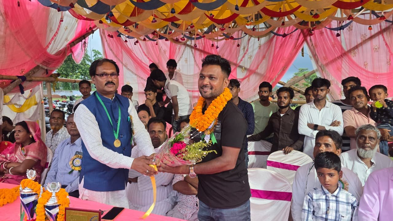 लाठी खेल की परंपरा हमारी संस्कृति,साहस और अनुशासन की पहचान है : सुधीर मंगलेश