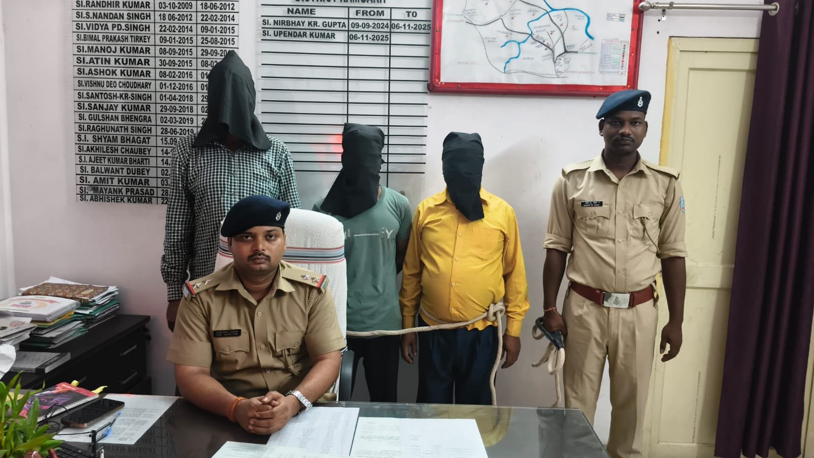 भुरकुंडा पुलिस ने हथियार खरीदे बिक्री करने वाले तीन आरोपी को भेजा जेल