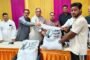 जिला पेंशनर कल्याण समाज का प्रतिनिधिमंडल छावनी परिषद के अस्पताल के निदेशक से मिला