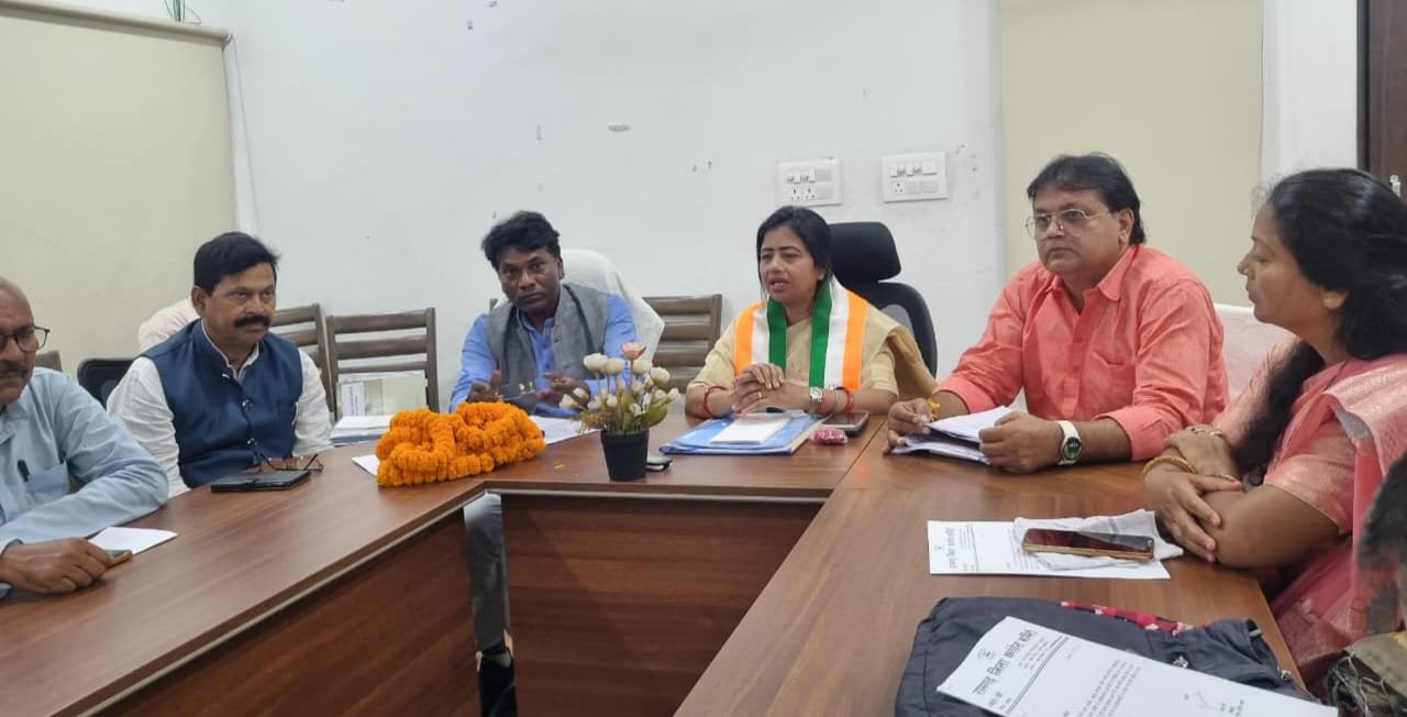 रामगढ़ जिला कांग्रेस कमेटी की मासिक बैठक संपन्न,एसआईआर को लेकर हुई विशेष चर्चा