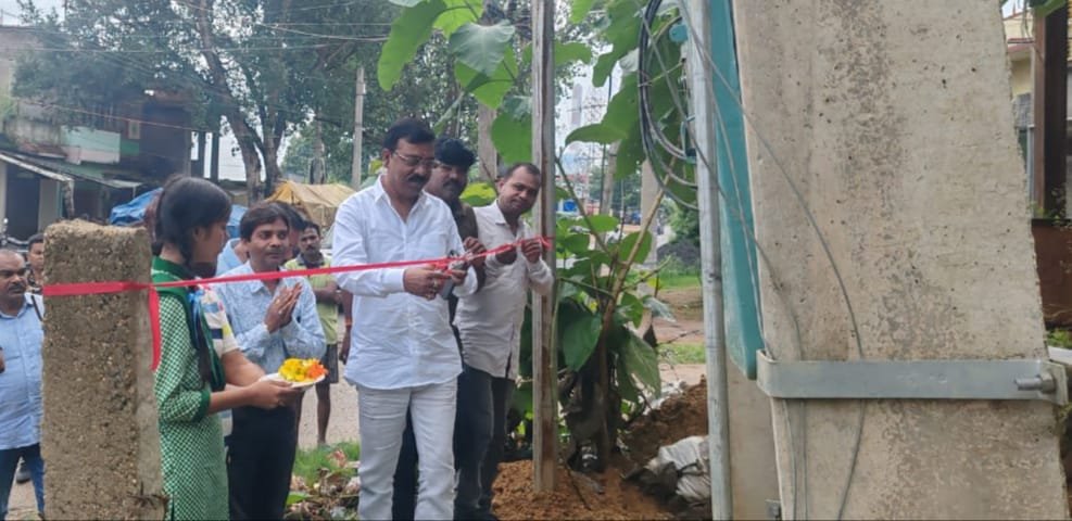 एसएस प्लस टू हाई स्कूल पतरातू के लिए अलग से मिला बिजली ट्रांसफार्मर,विधायक ने किया उद्घाटन