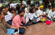 छात्रों के सत्याग्रह धरना को देवेंद्र नाथ महतो का मिला समर्थन