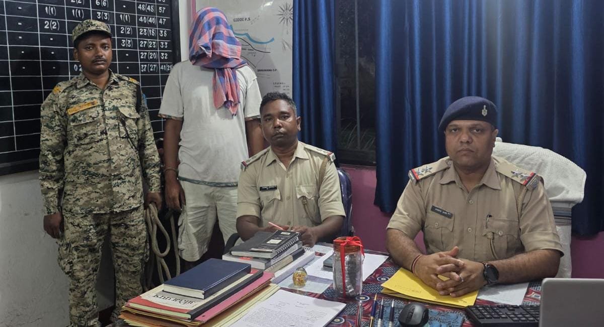 पुलिस ने ब्राउन शुगर व गांजा के साथ एक आरोपी को गिरफ्तार किया,भेजा जेल