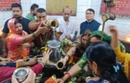 पवित्र सावन महीने के पहले सोमवारी को शिवालयों में उमड़ी भीड़