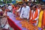 प्राचीन शिव मंदिर कैथा में कांवरिया बम का पहुंचा जन सैलाब, शिवलिंग पर हजारों में जल चढ़ाया