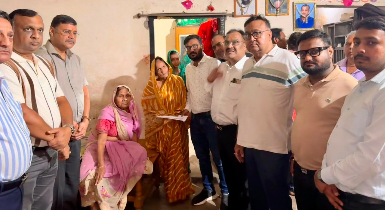 झारखंड प्रादेशिक अग्रवाल सम्मेलन ने शोकाकुल परिवार से मिलकर दी श्रद्धांजलि
