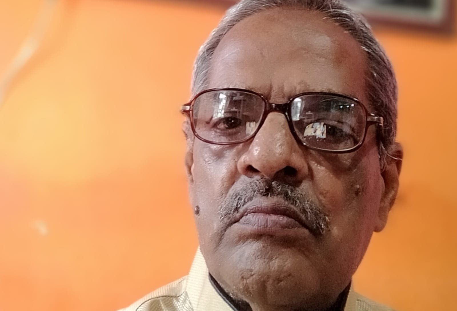 हजारीबाग टाउन रेलवे स्टेशन को देश की राजधानी दिल्ली एवं प्रमुख नगरों से जोड़ने की रेल मंत्री से मांग