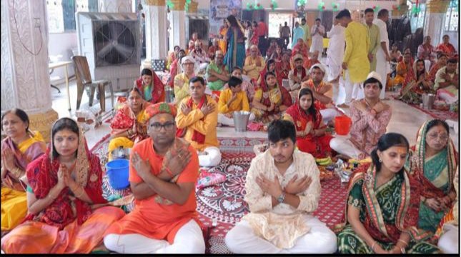 महा सामूहिक रुद्राभिषेक में गूंजे हर-हर महादेव के जयकारे