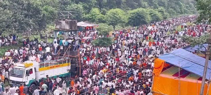 रजरप्पा मंदिर मे अंतिम सोमवारी पर उमड़ा शिवभक्ति पर आस्था का जनसैलाब